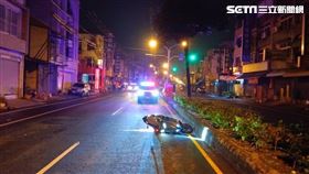 停等紅燈卻被活活撞死！（圖／翻攝畫面）