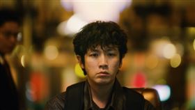 柯震東新片《我未許願先吹蠟燭》造型曝光。（圖／力揚電影提供）