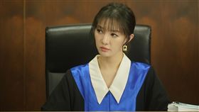 李杏飾演法官，後續如何判決引注目。（圖／公視台語台、華視提供）
