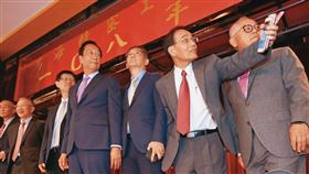 戴正吳在鴻海集團戰功彪炳，是郭台銘倚重的戰將。