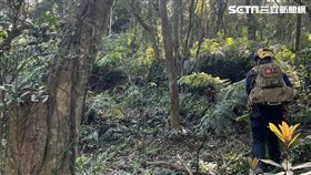 台北市消防局兵分六路進入山區搜索林葉亭父親下落。（圖／翻攝畫面）
