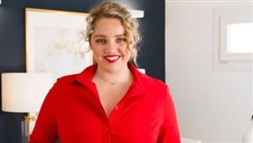 莉芙（Liv Conlon），高中遭霸凌輟學，創業成千萬富翁。(圖／翻攝自stagerboss　IG)