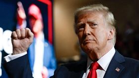 ▲川普揚言奪下格陵蘭，引起同為北歐的挪威憂心，北極圈大島斯瓦巴日後也成為川普的目標。（圖／翻攝自川普臉書）