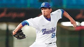 名投爆與女球迷「露骨對話」涉毆妻遭開除