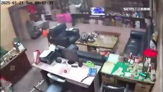 阿伯快逃！6.4強震　監視器畫面晃到模糊