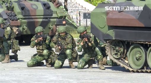 下士「簽下去」待不住…搭機逃兵下場曝光