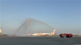 小港機場,首航,許智傑