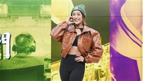 ▲前樂天女孩阿布舞擔任中職幕後紀錄片受訪者。（圖／鏡電視提供）