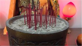 ▲送神日後才可以清囤。（圖／寶島神很大）