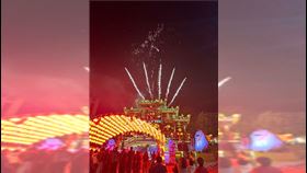 馬祖北極玄天宮開燈祈福 燦爛煙火點亮夜空馬祖北極玄天宮22日晚間舉辦新春開燈祈福「圓堂」典禮，廟方以璀璨煙火為活動熱鬧揭開序幕。（民眾提供）中央社記者潘欣彤傳真 114年1月22日