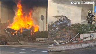 賓士酒駕失控「自撞陸橋」！古井旁燒碳化