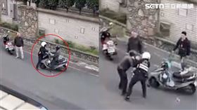 員警女打過程被咬了食指受傷。（圖／翻攝畫面）