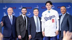 ▲佐佐木朗希加盟道奇隊，穿上11號球衣。（圖／翻攝自道奇隊X）