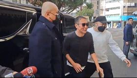 鈕承澤出獄直奔北檢。（圖／翻攝畫面）