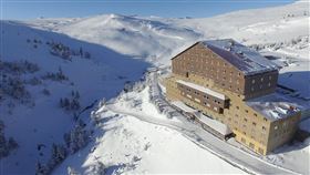 土耳其西北部滑雪勝地卡爾塔爾卡亞的飯店「Grand Kartal hotel」（圖／翻攝GOOGLEMAP)THE NEW YORK TIMES