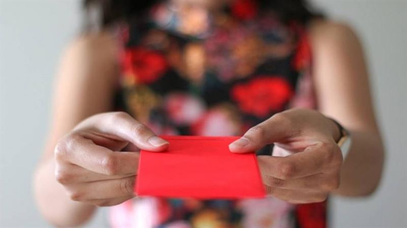 女「3天20萬徵男過年」　網見條件揪貓膩