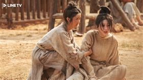 《國色芳華》楊紫（左）與李現即將大婚。（圖／LINE TV提供）