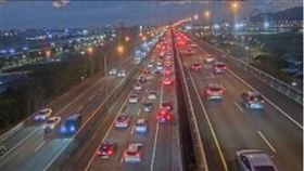 內湖(17) - 圓山(23)，平均時速23公里