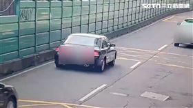 天道盟軍師川園在自家被同理會成員擄走後打斷腿。（圖／翻攝畫面）