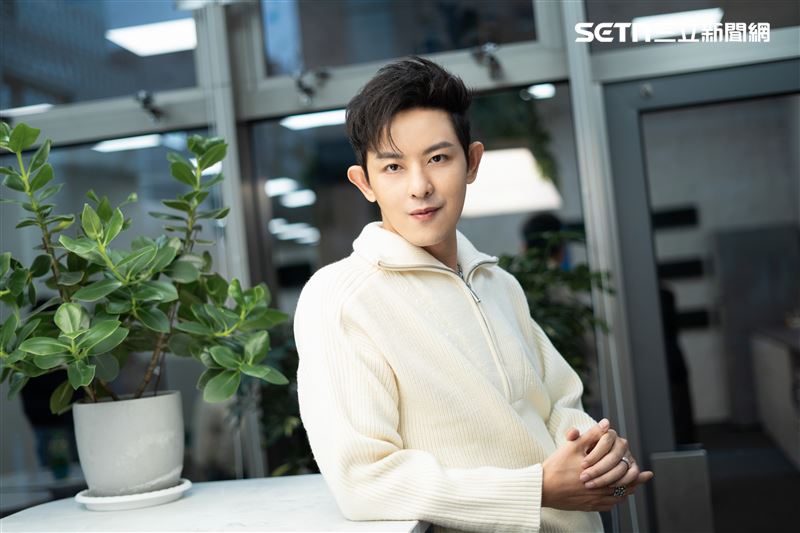 敖犬接受《三立新聞網》專訪（圖／記者趙于瑩攝影）