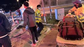 楊梅休息站,燒燙傷,分隔島,休旅車,女童,男童,返鄉