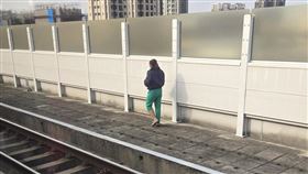鐵路,軌道,闖入,列車,台中（圖／民眾提供）