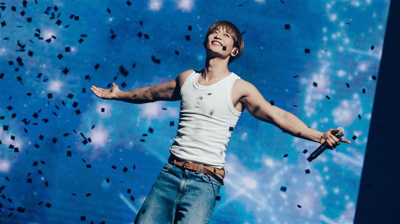 SHINee珉豪港都開唱　遇地震照秀冰塊肌