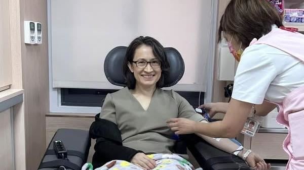 小年夜！蕭美琴挽袖籲民眾捐熱血