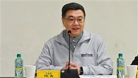 行政院長卓榮泰今（27）日慰勉「高雄興達電廠春節大修員工」。（圖／行政院提供)