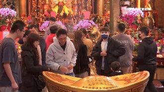 除夕子時拜天公！居家參拜供桌勿擺屋內