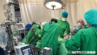 醫院裡最傷的電話　家人沒了還得忍淚救人