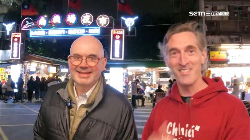 AIT處長帶阿勇「台語拜年」　啖夜市美食