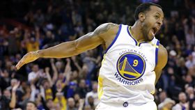 ▲伊古達拉（Andre Iguodala）的背號將被退休。（圖／美聯社／達志影像）