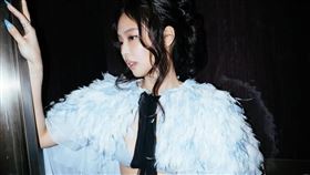 Jennie出席活動超火辣。（圖／翻攝自Jennie）
