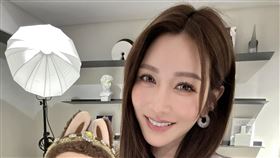 曾莞婷無奈說一點都不期待過年。（圖／翻攝臉書）