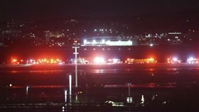 American Airlines、美國航空5342客機與美軍黑鷹直升機在華盛頓特區雷根機場附近發生碰撞。（圖／達志影像／美聯社）