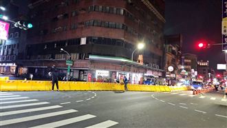 台南來亞大樓外牆崩落　部分路段持續封閉