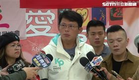 黃國昌到台中立德愛心廚房參觀受訪