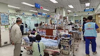 一路往北「找ICU床位」她嘆:誰願跑這麼遠