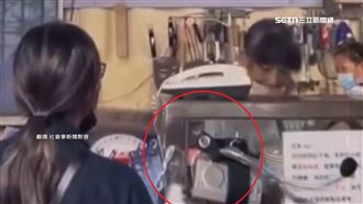 小吃店太吵　客人用「麥克風」擴音點餐