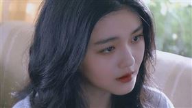 網友曬出多張對比圖，證明大S（上）與Danielle（下）長很像。（圖／翻攝自Dcard）