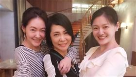 柴智屏分享與大S合照。（圖／翻攝自臉書）