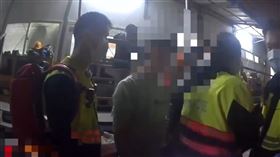 林男使喚移工更換瓦斯桶，卻因此演變肢體衝突。（圖／警方提供）