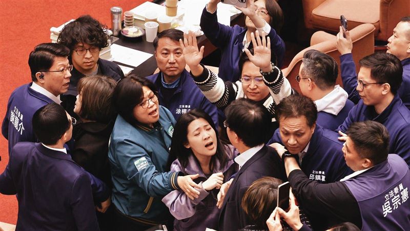 罷免案燒到連署站　深藍選區爆棚原因曝光