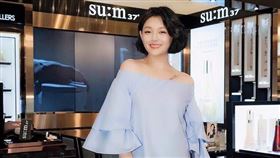 大S（徐熙媛）因流感併發肺炎於日本猝逝，48年精彩一生落幕。（圖／翻攝臉書）