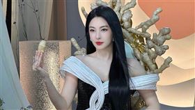 張雨綺個性嗆辣，在感情婚姻都有驚人事蹟。（圖／翻攝張雨綺微博）