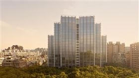 佇立於敦化北路林蔭大道上的臺北嘉佩樂酒店，限時推出兩大開幕獨家住房專案。（圖／飯店旅宿業者提供）