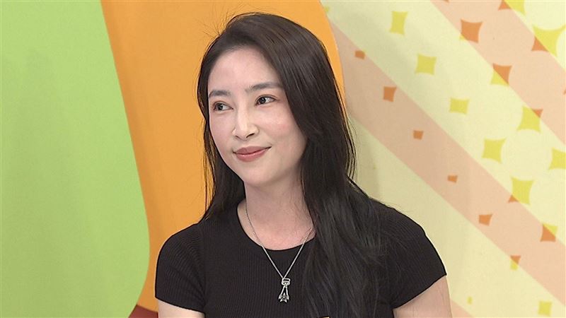 張家瑋面容姣好。（圖／中天提供）