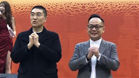 基隆市議會團拜 謝國樑籲童子瑋制止罷免連署基隆市議會5日舉辦新春團拜，市長謝國樑（前左）指出，市長罷免才結束，民進黨籍議長童子瑋（前右）應制止民進黨議員收取罷免立委林鈺祥連署書，童子瑋認為，兩次罷免連署完全不同。圖為2人一起拜年情況。中央社記者王朝鈺攝  114年2月5日