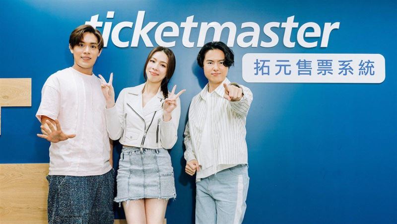 告五人搶票倒數　歌迷發願：萬萬不可當機